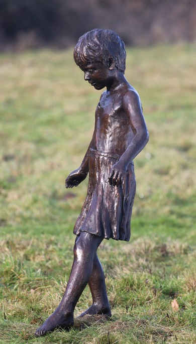 Emily standing bronze 6