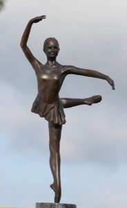 florence dancing 2 small bronze