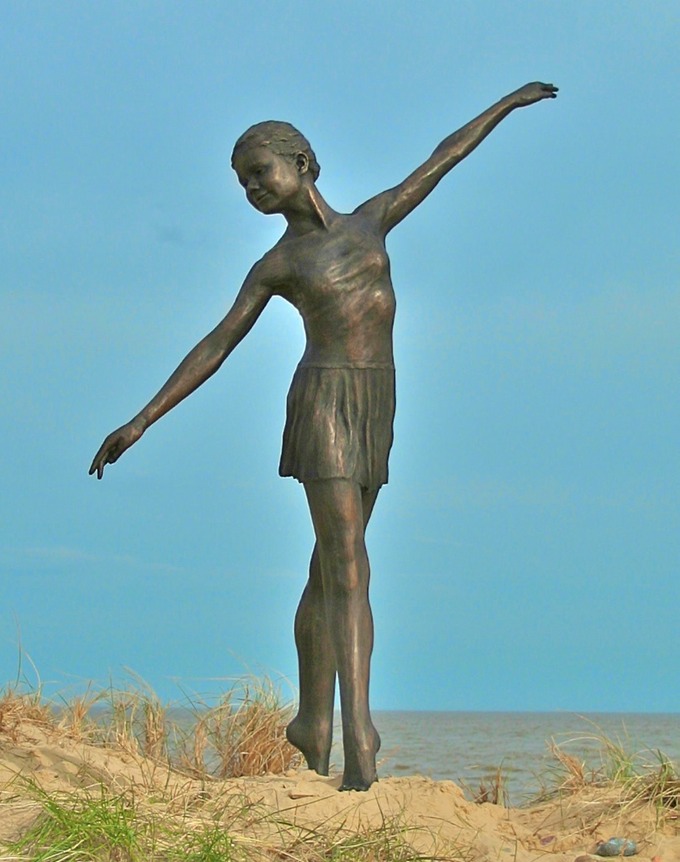 bronze ballet dancer